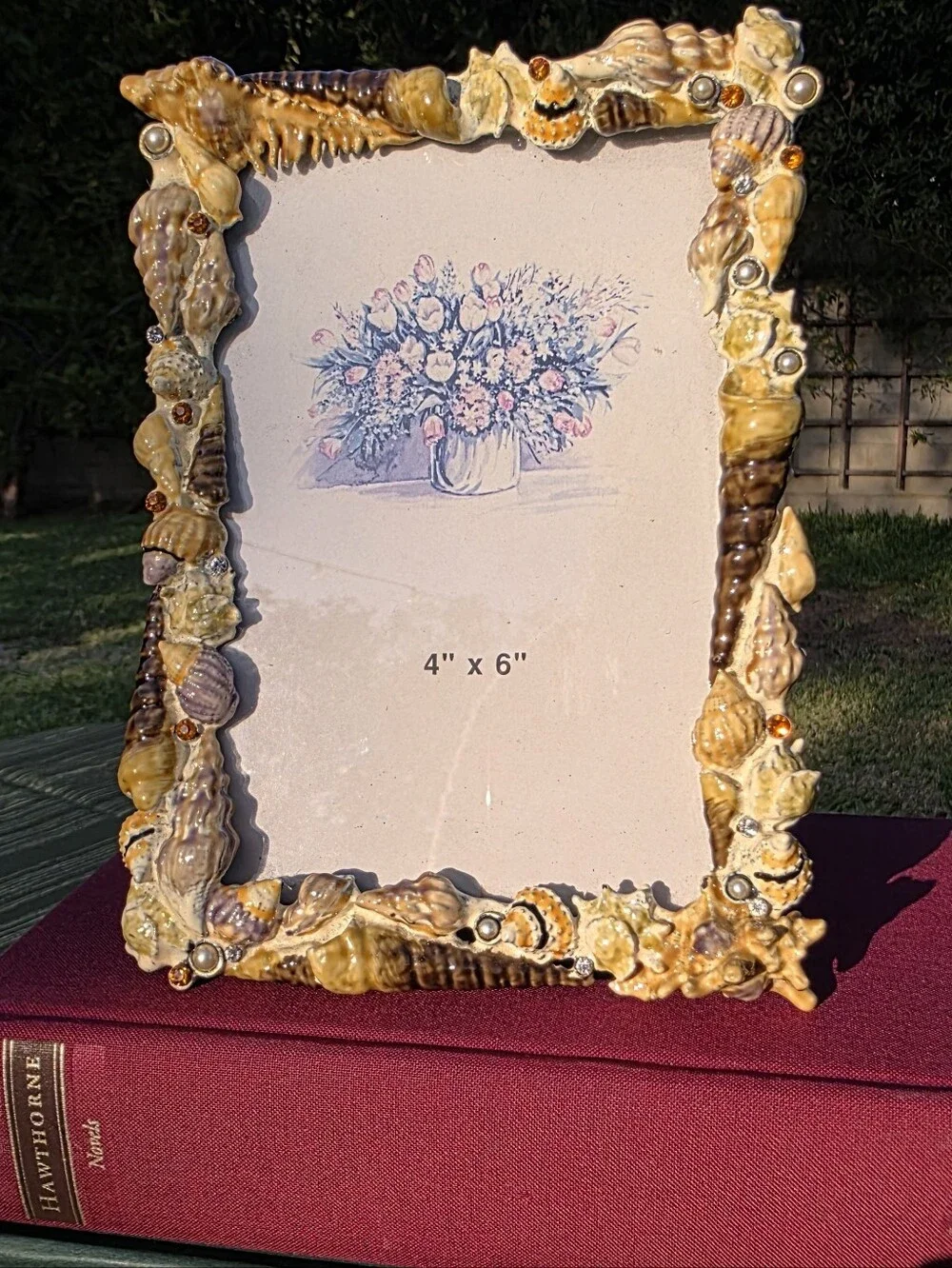 Two's Company Shell-Embellished Picture Frame in Brown and Cream